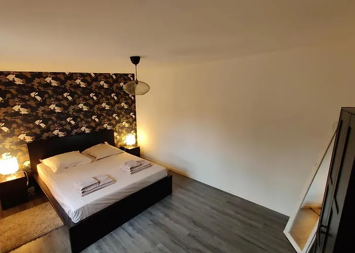 Апартаменты Homefleur - Grand Avec Jardin 4-6 Personnes